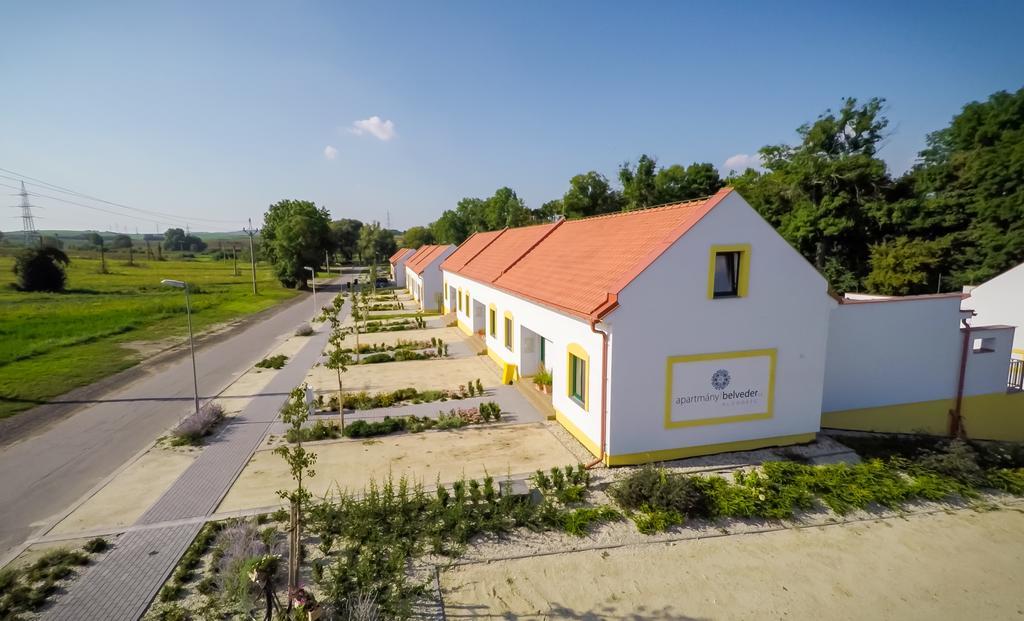 Apartmany Belveder ฮโลโฮเวซ ภายนอก รูปภาพ