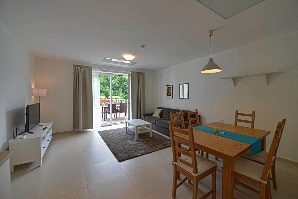 Apartmany Belveder ฮโลโฮเวซ ภายนอก รูปภาพ